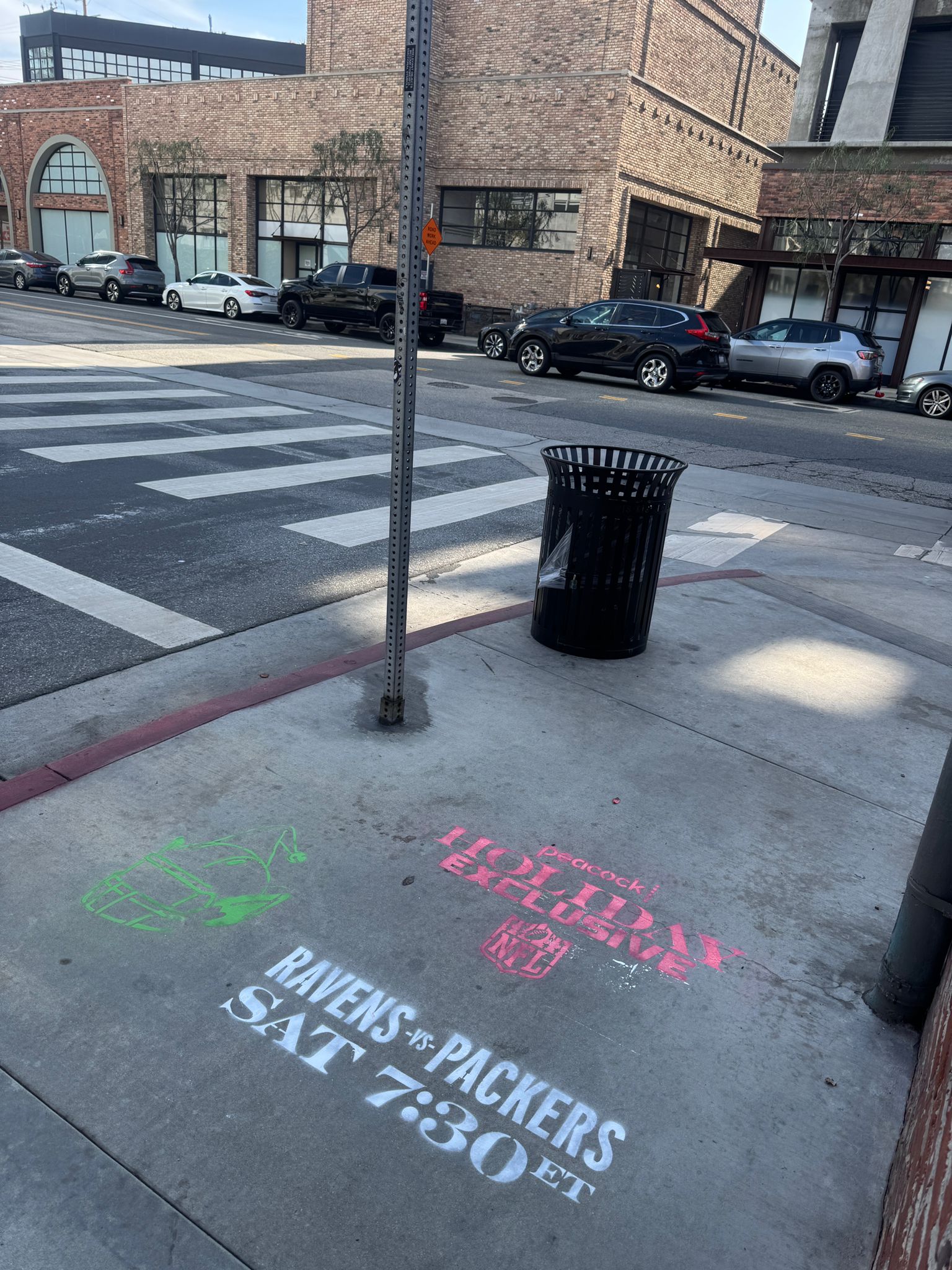 Stencil 6.1 Arts District Urth Cafe